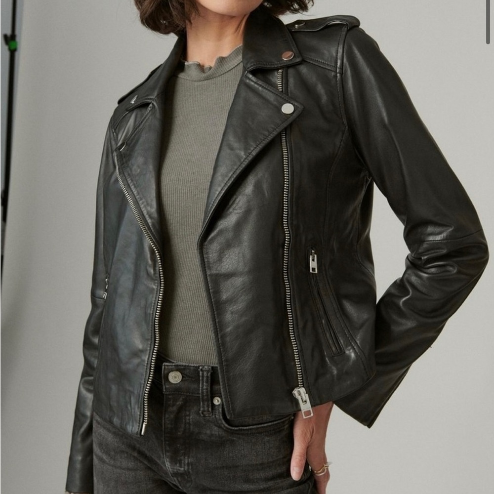 Lucky Brand leather jacket. Size M.